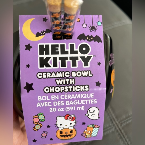 Hello Kitty Halloween Ramen Bowl - Picture 5 of 5
